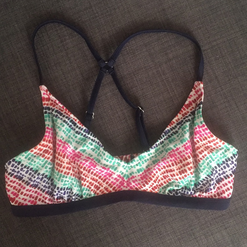 Athleta swim multicolored top. Bra-size 34 B/C.